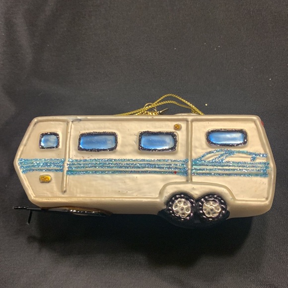 🎄Bronner’s Glass Travel Trailer Christmas Holiday Ornament - Picture 7 of 15